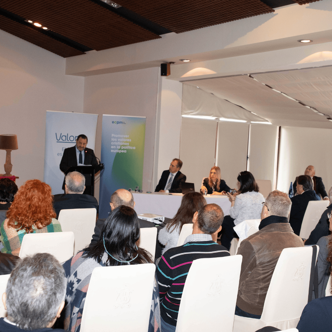 Open Borders or Fortress Europe. A Christian Reflection on Migration and the New EU Pact